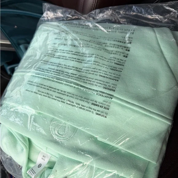 NWT Lululemon sea mist scuba hoodie. SOLD OUT ONLINE - Picture 3 of 4